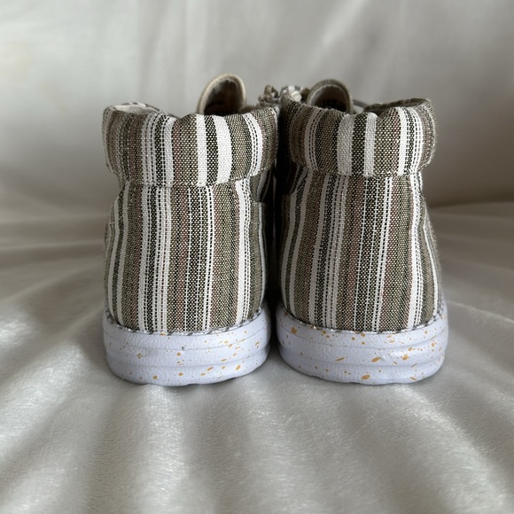 Canvas booties size 10 NWOT - Picture 4 of 7